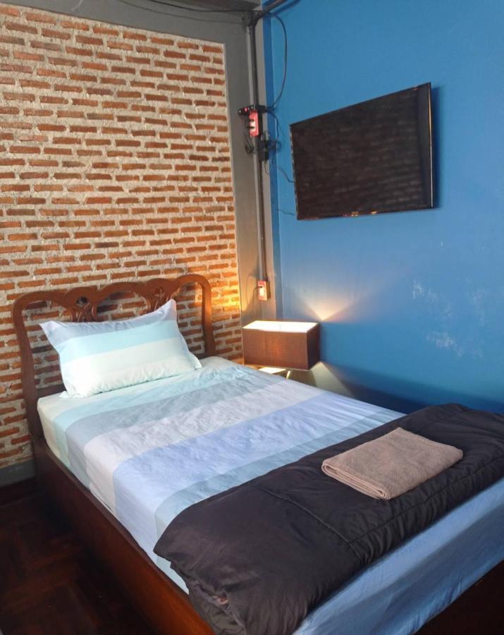 Baan Mae Khian Cafe & Boutique Hotel Phra Nakhon Si Ayutthaya Dış mekan fotoğraf